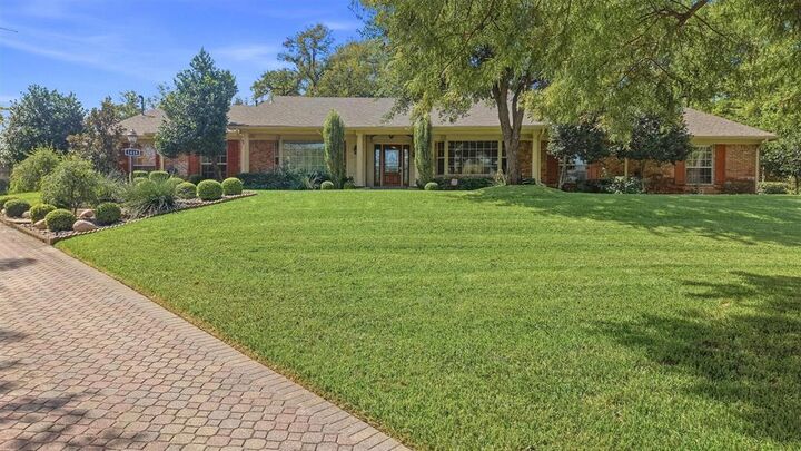 Property Photo:  1418 Lotus Circle  TX 75092 