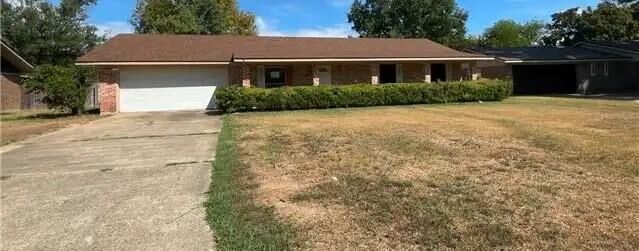 Property Photo:  9705 Chalet Drive  LA 71118 