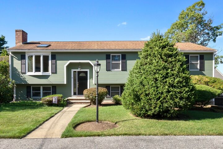 Property Photo:  8 College Lane  MA 01915 