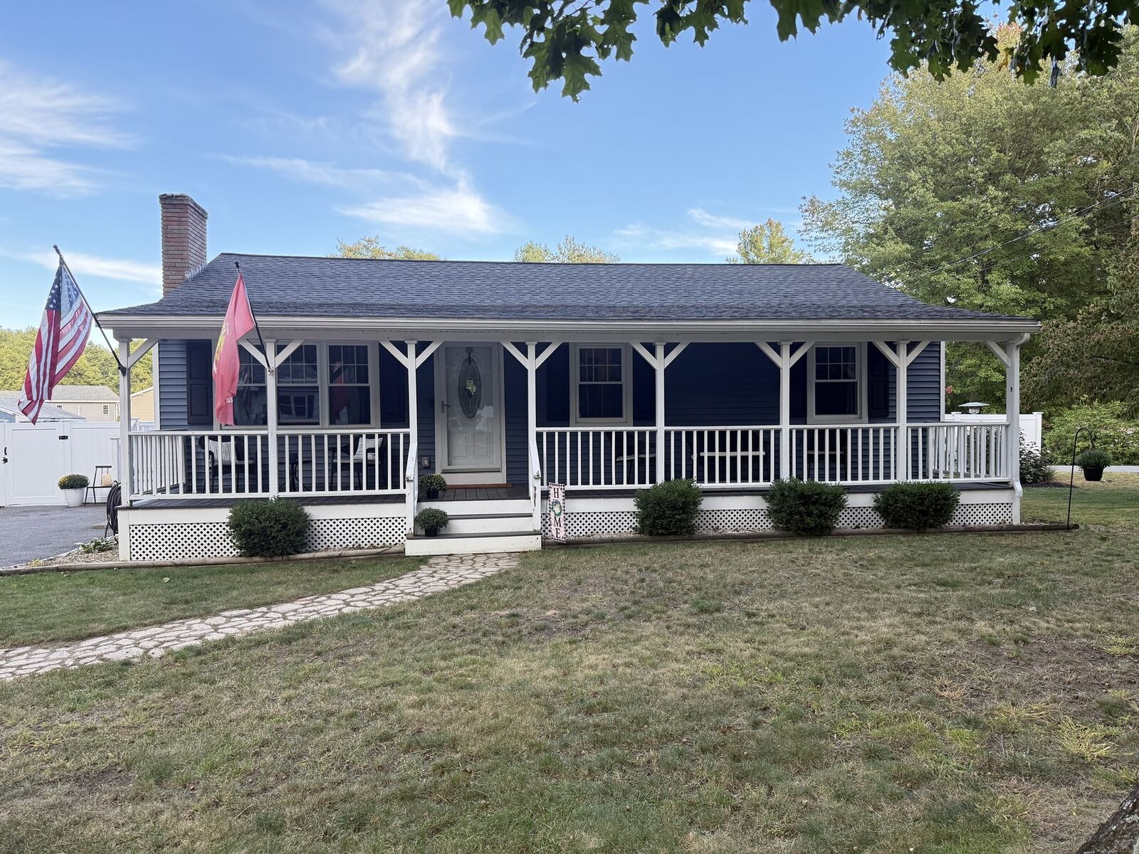 Property Photo:  876 Chandler St  MA 01876 