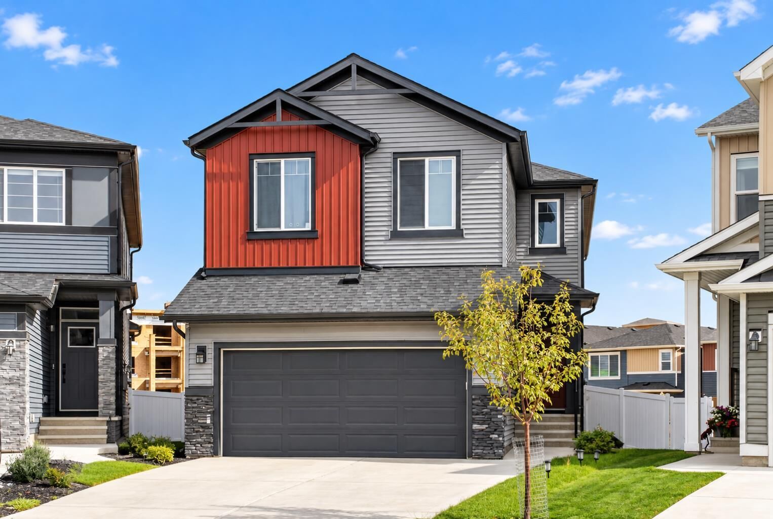 Property Photo:  66 Belmont Manor SW  AB T2X 5E4 