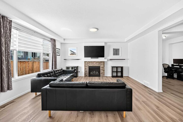 Property Photo:  188 Carrington Crescent NW  AB T3P 1R1 