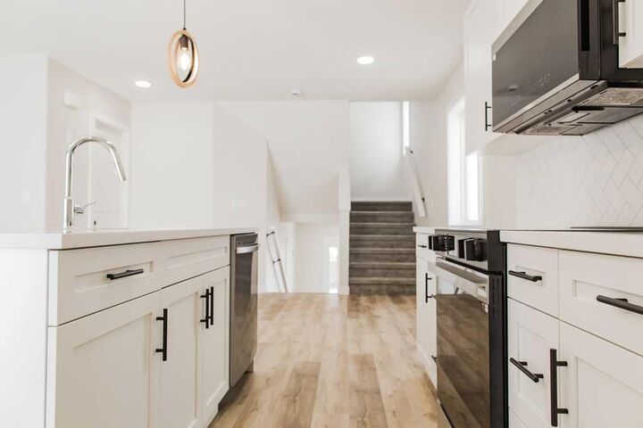 Property Photo:  11407 95 Street  AB T8X 0W9 