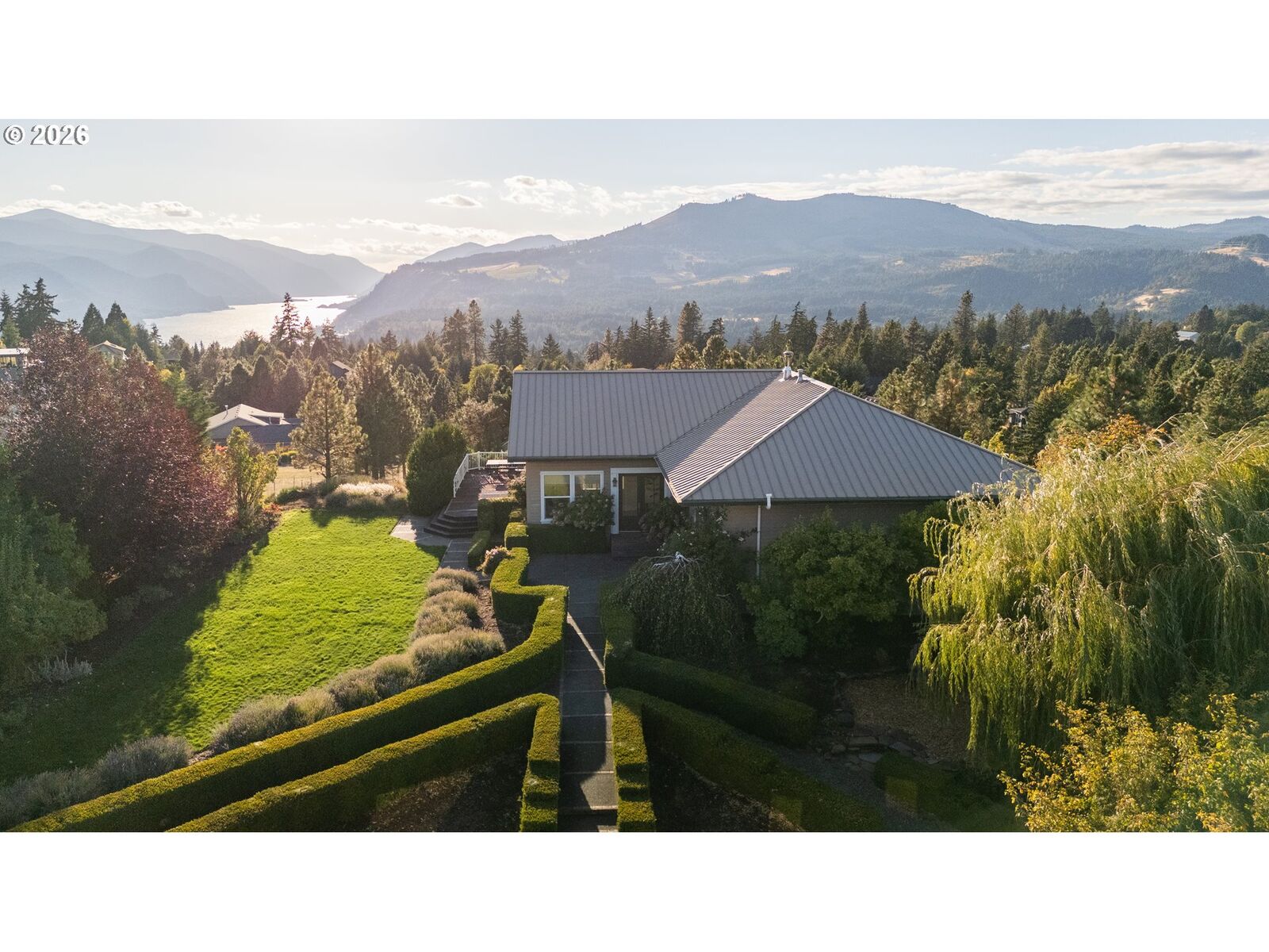 Property Photo:  595 NW Country View Rd  WA 98672 
