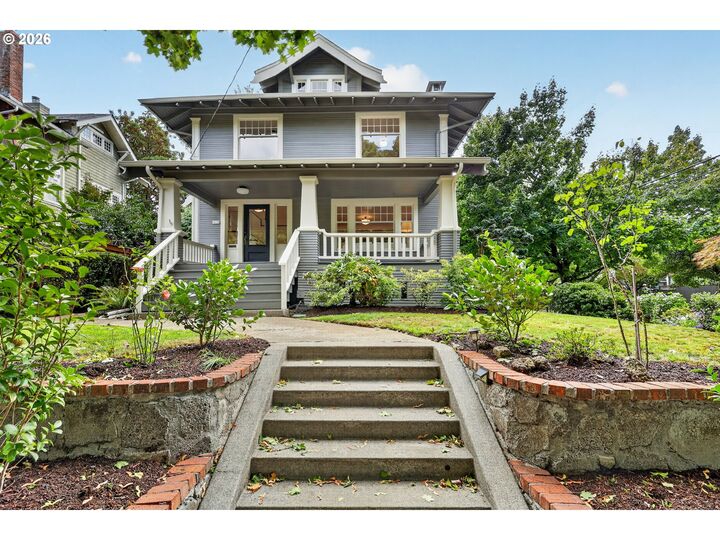 Property Photo:  3610 NE Knott St  OR 97212 