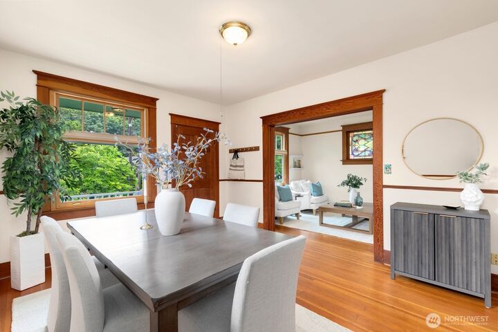Property Photo:  4611  34th Avenue W  WA 98199 