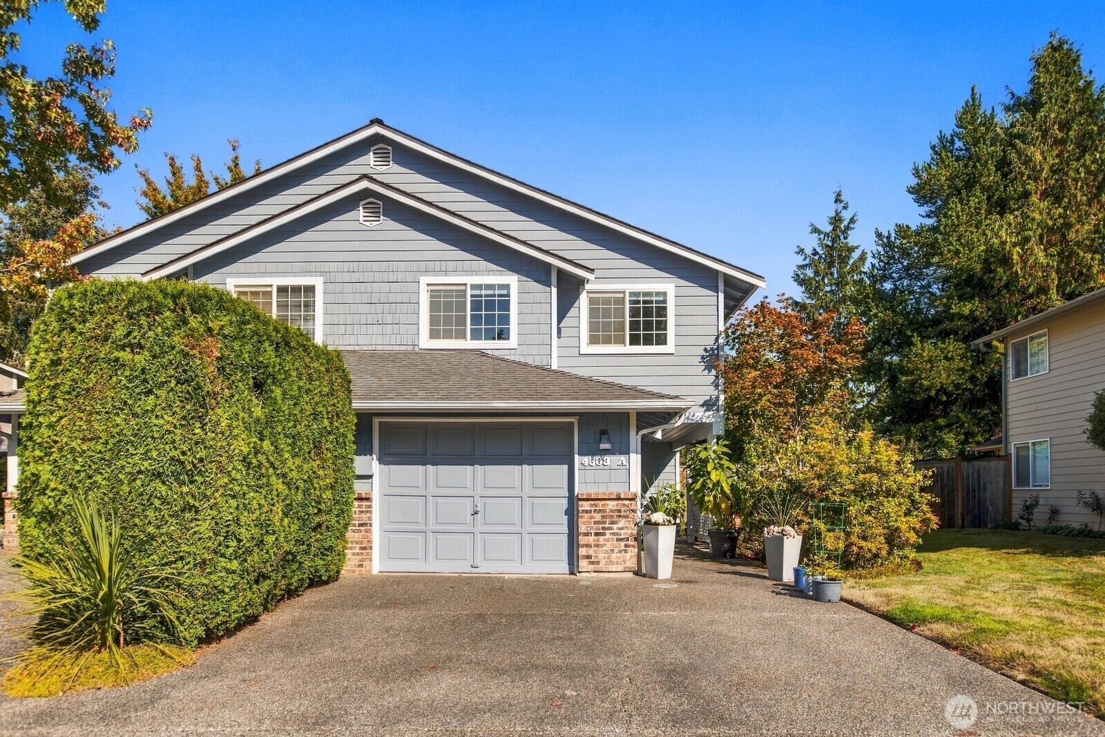 Property Photo:  4503  218th Street SW A  WA 98043 