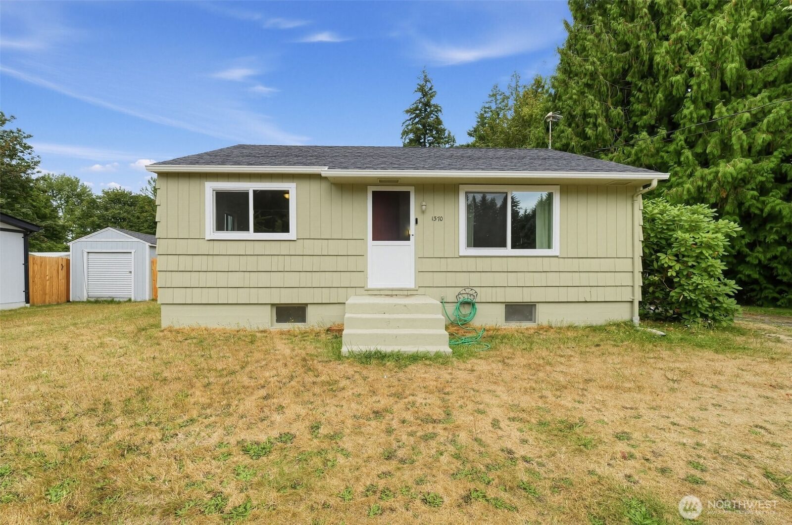 Property Photo: 1370 NE Vena Avenue WA 98311