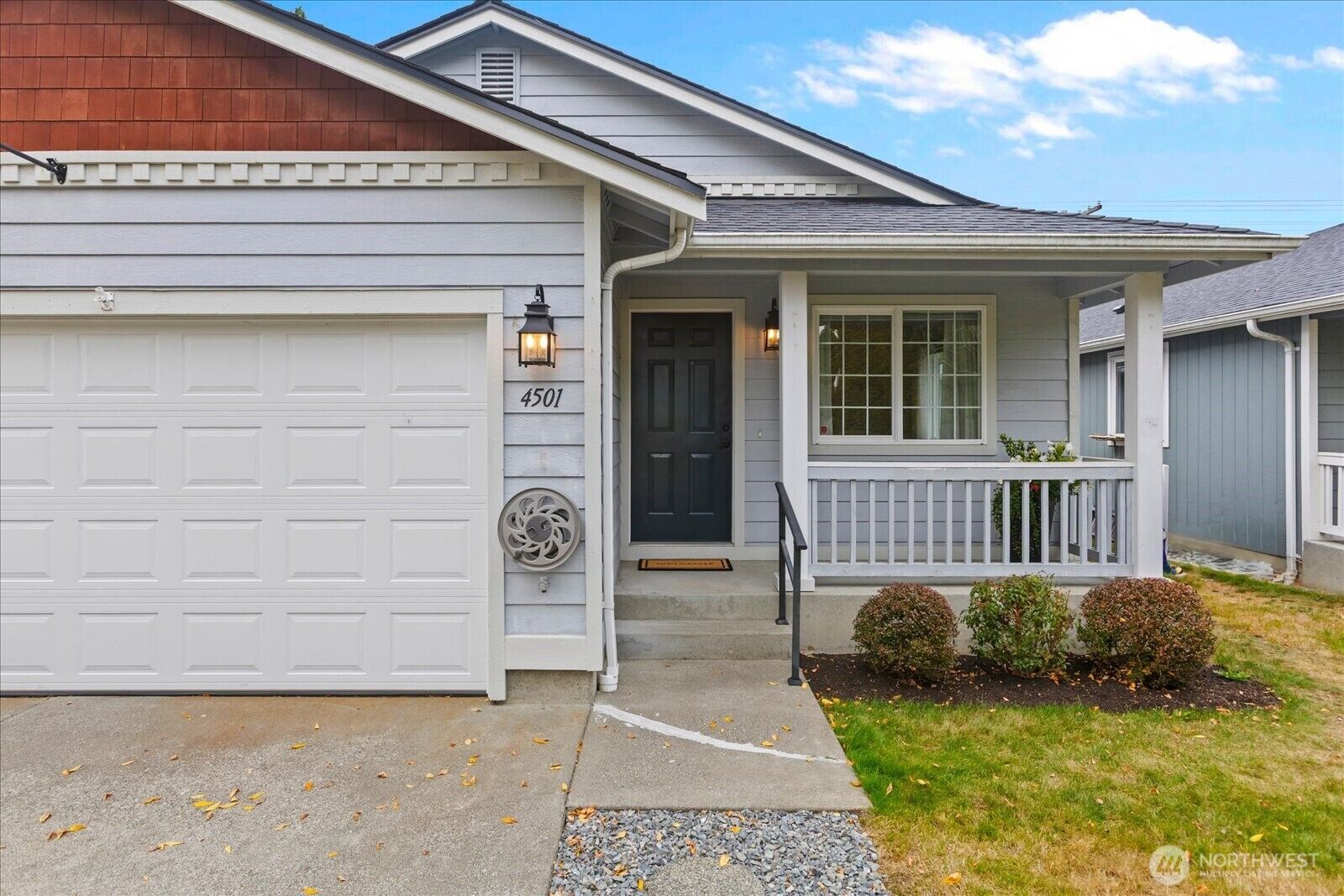 Property Photo:  4501  151st Place NE  WA 98271 