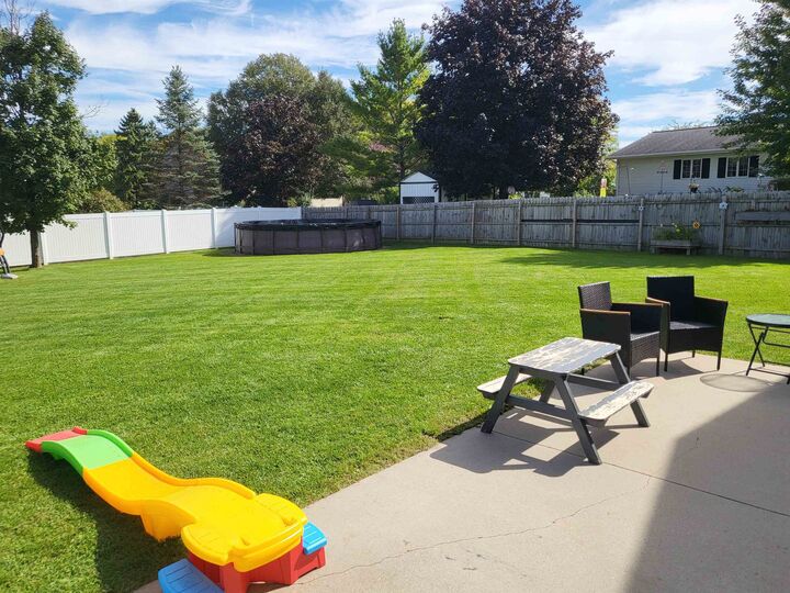 Property Photo:  561 Wakefield Avenue  WI 54935 