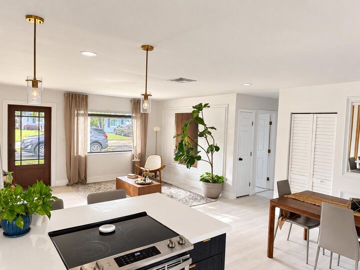 Property Photo: 3958 NW 19th Avenue FL 33309