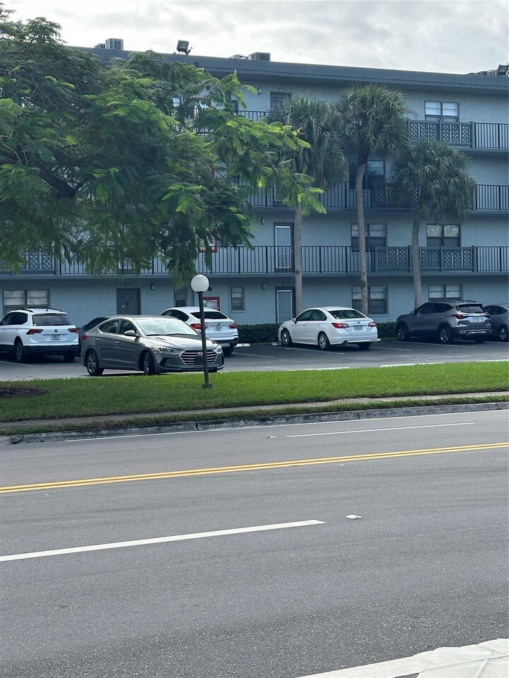 Property Photo: 9440 SW 8th Street 403 FL 33428