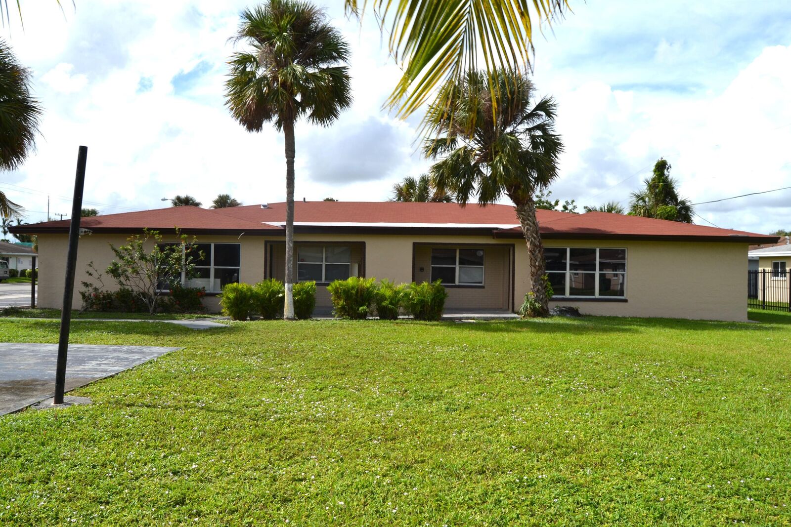 Property Photo:  5631 NW 27th Court 5631  FL 33313 