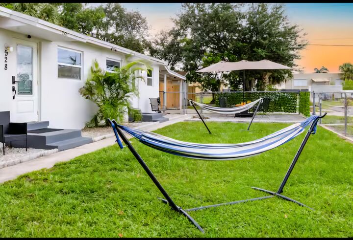 Property Photo:  928 Flamingo Drive  FL 33401 