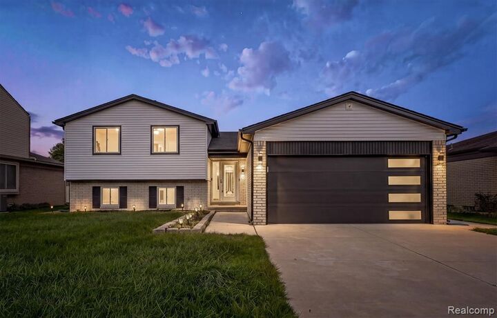 Property Photo:  37132 Tericrest Drive  MI 48310 