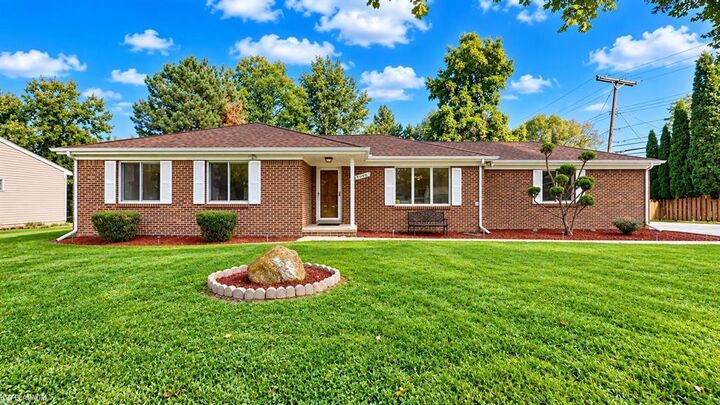 Property Photo:  45440 Wakefield Street  MI 48317 