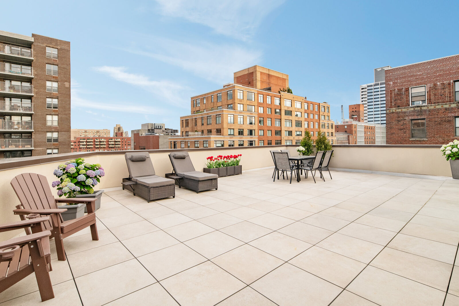 Property Photo: 203 W 90th Street Phe NY 10024