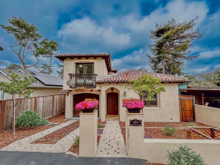 Property Photo:  960 Northeast Mission Street  CA 93921 