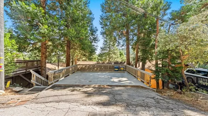 Property Photo:  613 E Victoria Court  CA 92352 