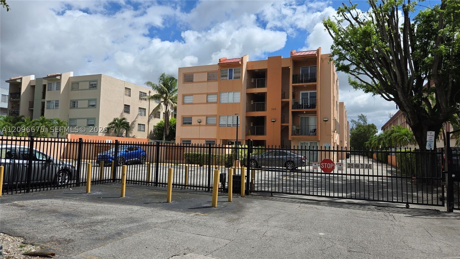 Property Photo:  325 NW 72nd Ave 301  FL 33126 