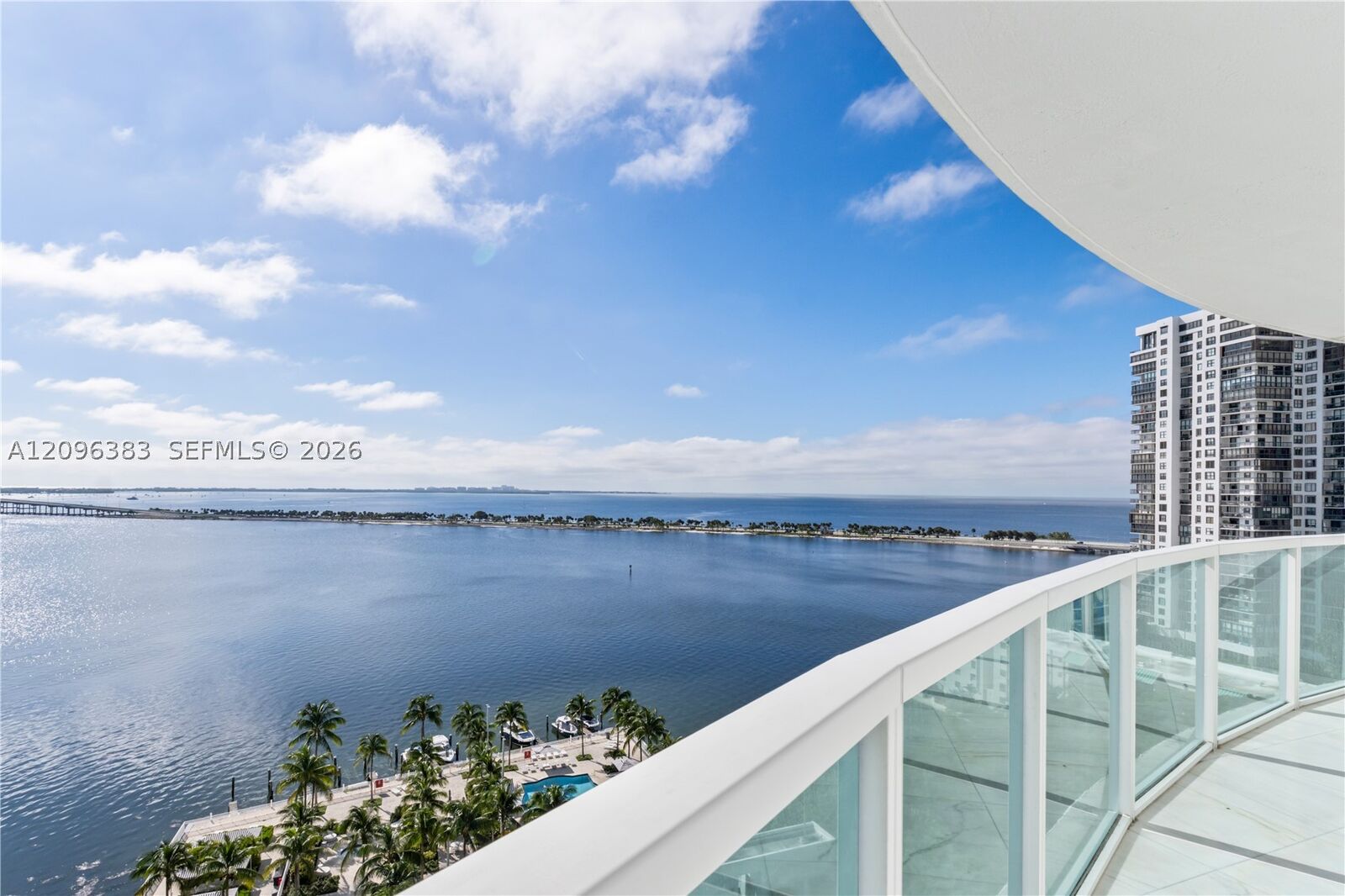 Property Photo:  2101 Brickell Ave 1206  FL 33129 