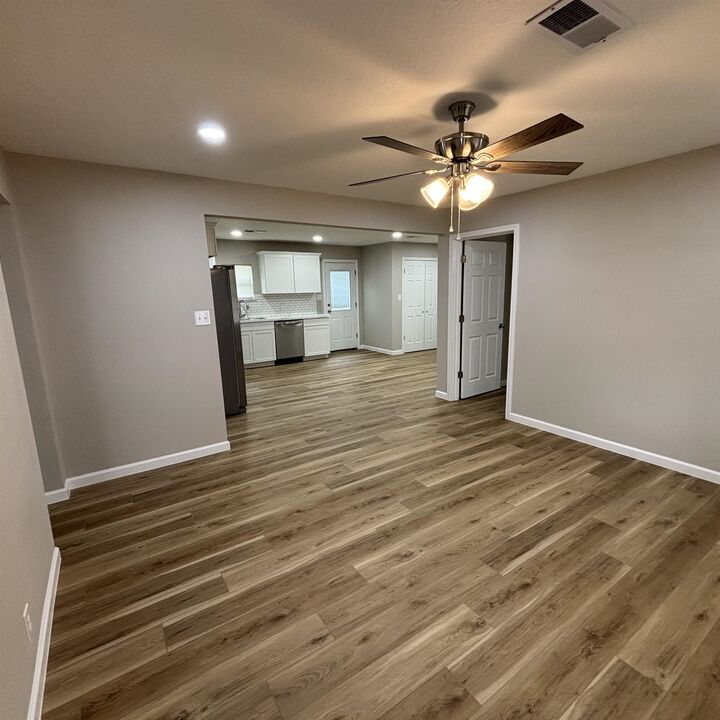 Property Photo: 145 Hilldale Drive TX 77627