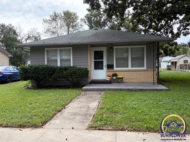 Property Photo:  715 Market St  KS 66523 
