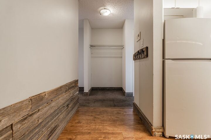 Property Photo:  3302 33rd Street W 212  SK S7L 6C9 