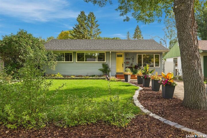 Property Photo:  3515 Allen Avenue  SK S4S 0Z8 