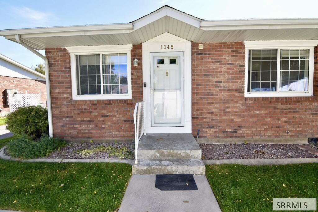 Property Photo:  1045 Canal  ID 83402 