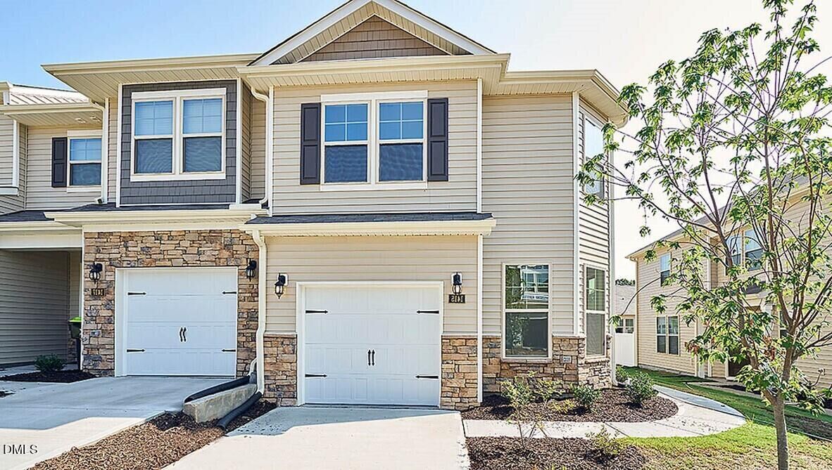 Property Photo:  512 Kinneries Drive  NC 27249 