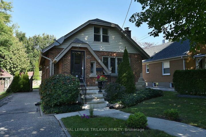 Property Photo:  580 St James Street  ON N5Y 3P6 