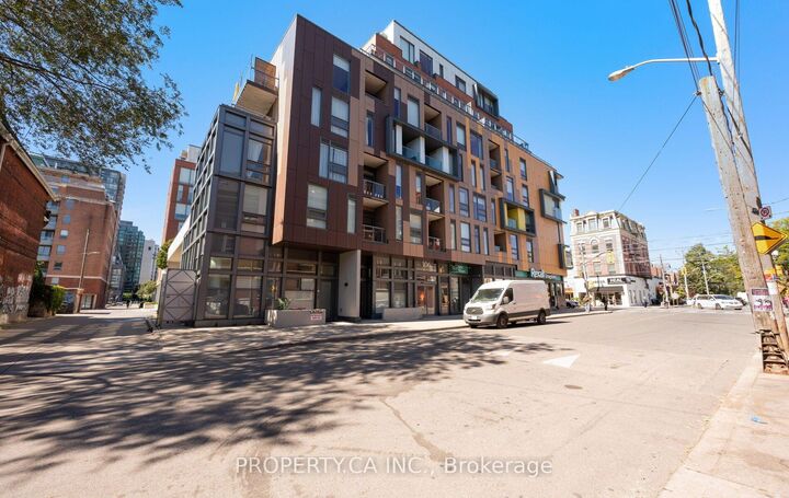 Property Photo:  106 Dovercourt Road 803  ON M6J 0G4 
