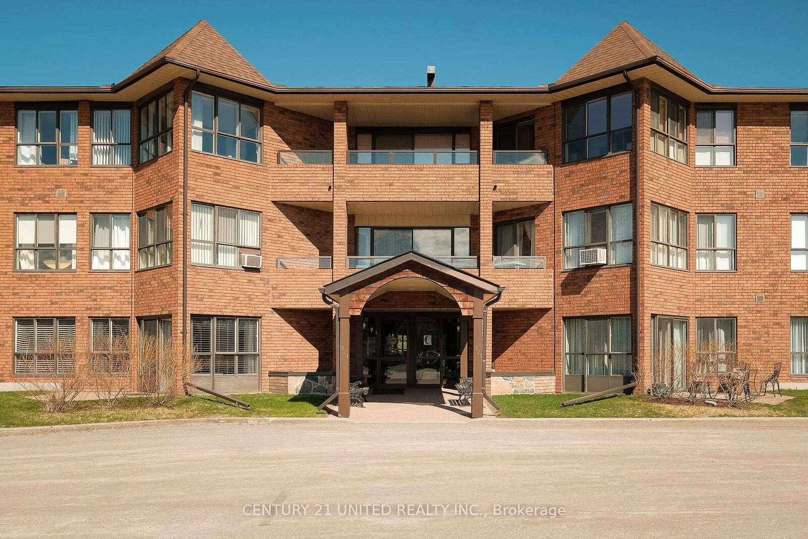 Property Photo:  921 Armour Road 218  ON K9H 7K5 