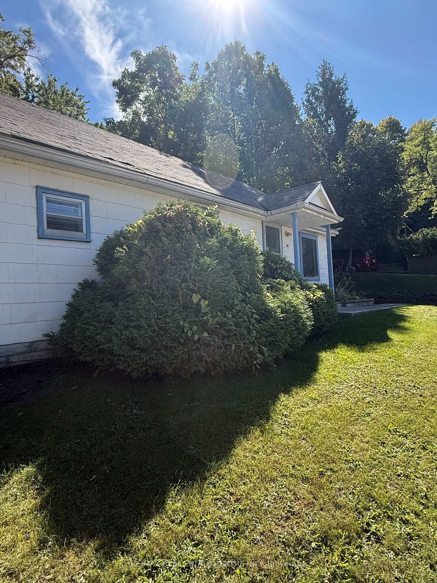 Property Photo:  58 John Street  ON L7G 2J8 