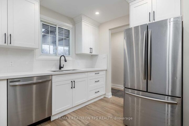Property Photo:  634 Athol Street E  ON L1H 1M3 