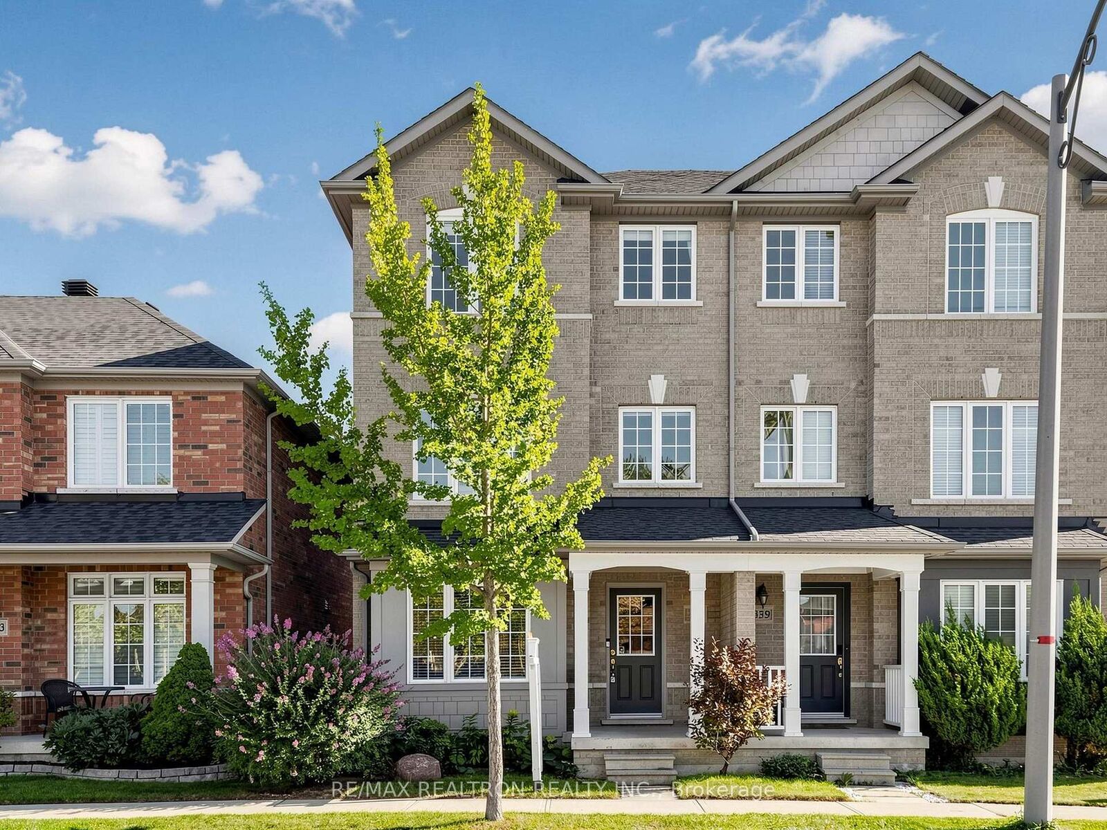 Property Photo:  341 Morning Dove Drive  ON L6B 0K2 