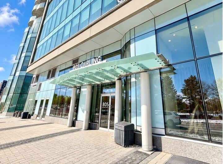 Property Photo:  805 Carling Avenue 1105  ON K1S 5W9 