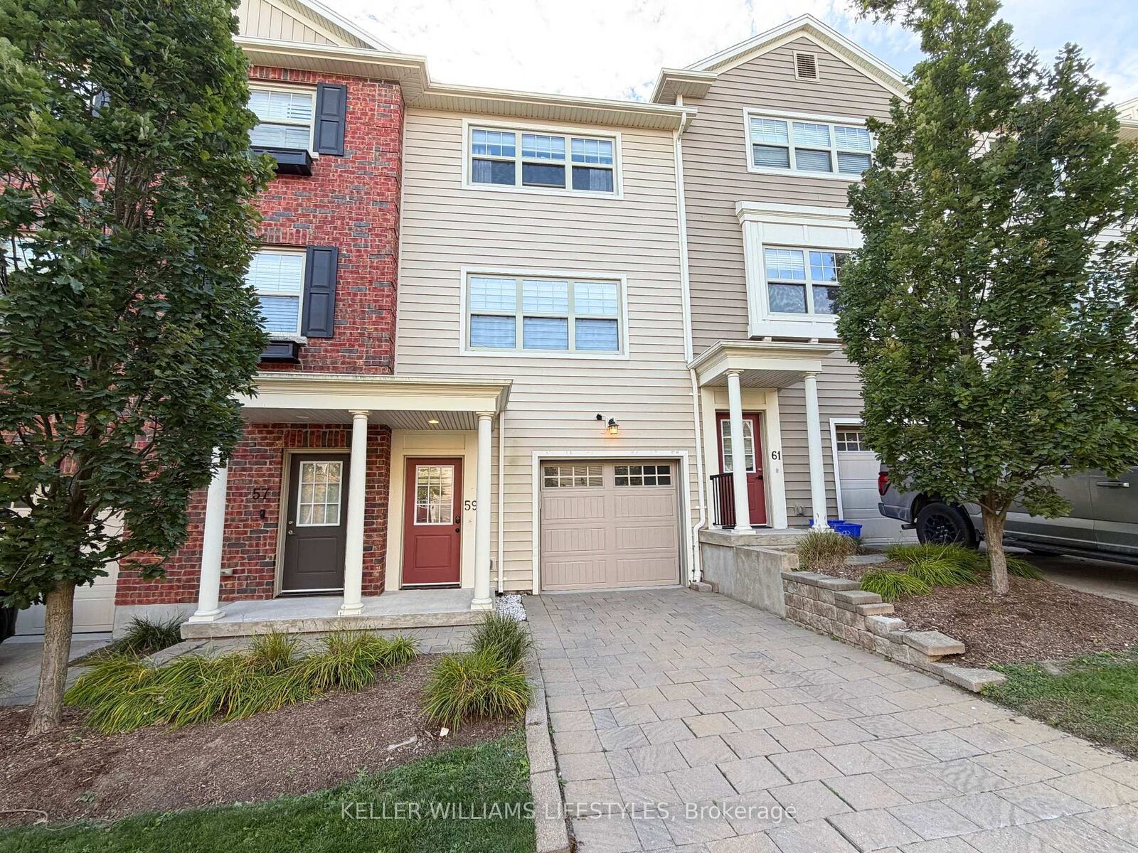 Property Photo:  1850 Beaverbrook Avenue 59  ON N6H 0G7 