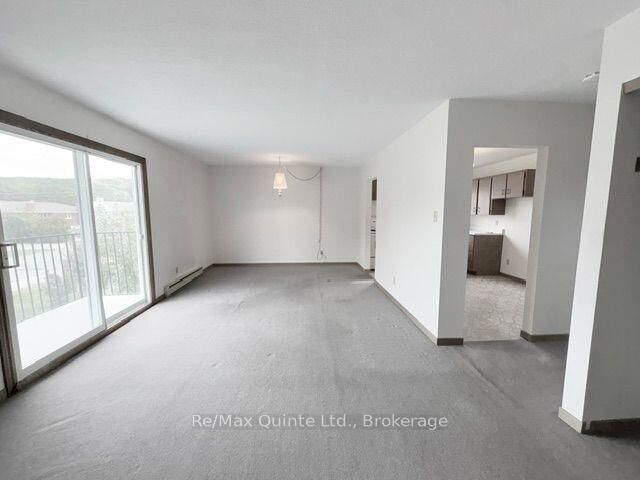 Property Photo:  49 Oxford Road 3  ON K0K 2C0 