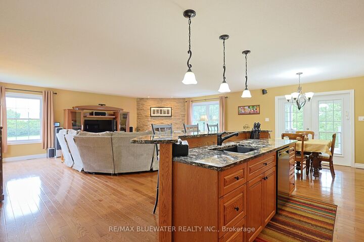 Property Photo:  71837 Sunridge Crescent  ON N0M 1N0 