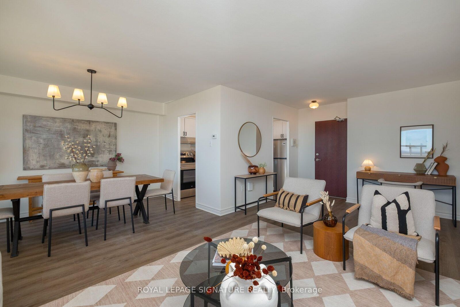Property Photo:  360 Ridelle Avenue 1607  ON M6B 1K1 