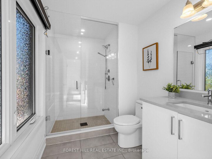 Property Photo:  2996 Weston Road  ON M9M 2S7 