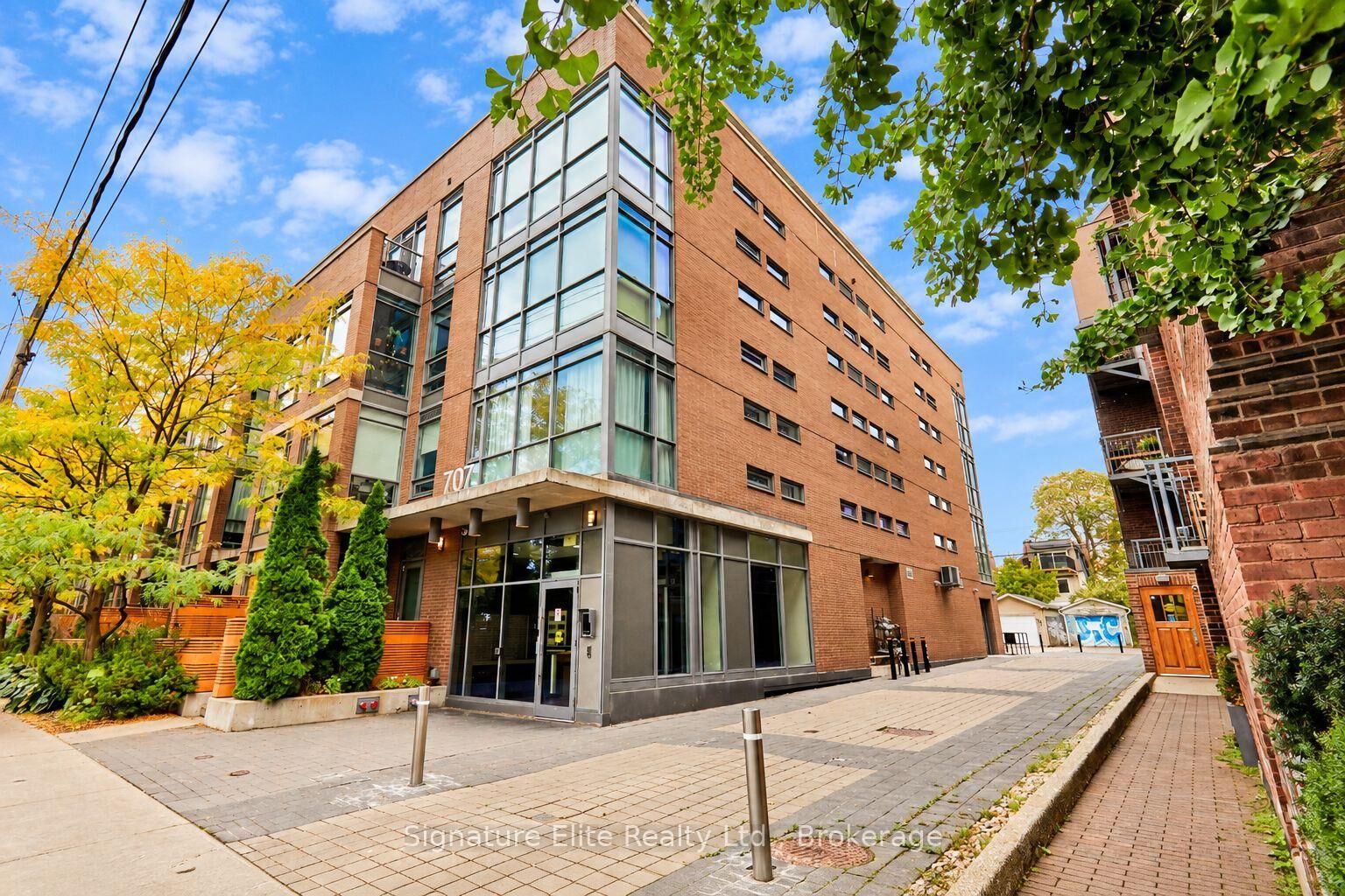 Property Photo:  707 Dovercourt Road 203  ON M6H 2W7 