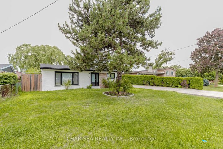 Property Photo:  523 Pinegrove Road Upper  ON L6K 2C2 