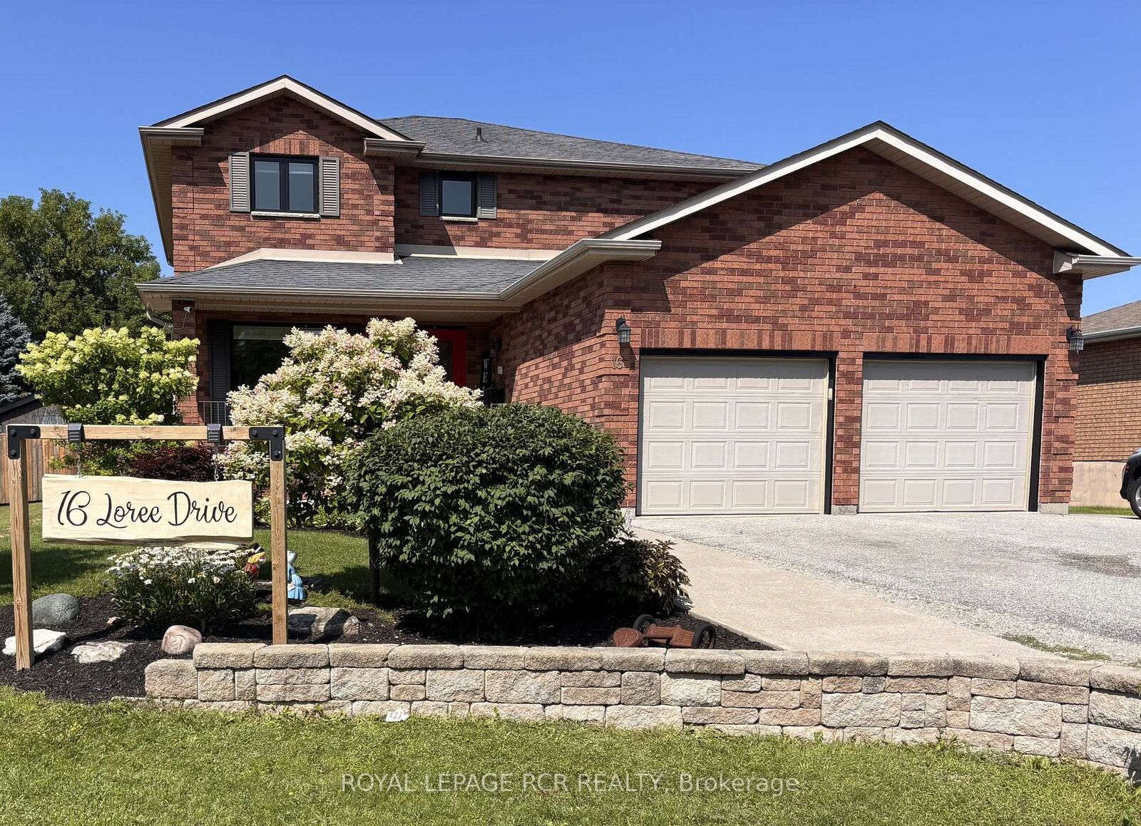 Property Photo:  16 Loree Drive  ON L0M 1J0 