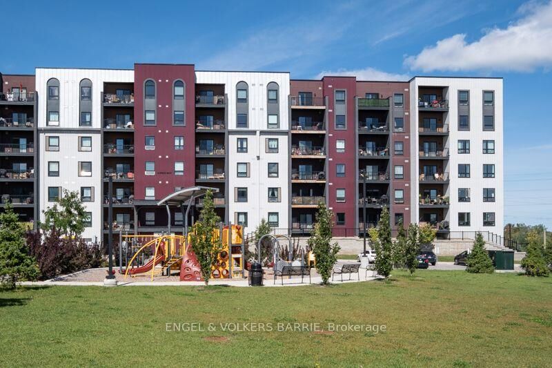 Property Photo:  4 Spice Way 312  ON L9J 0M2 