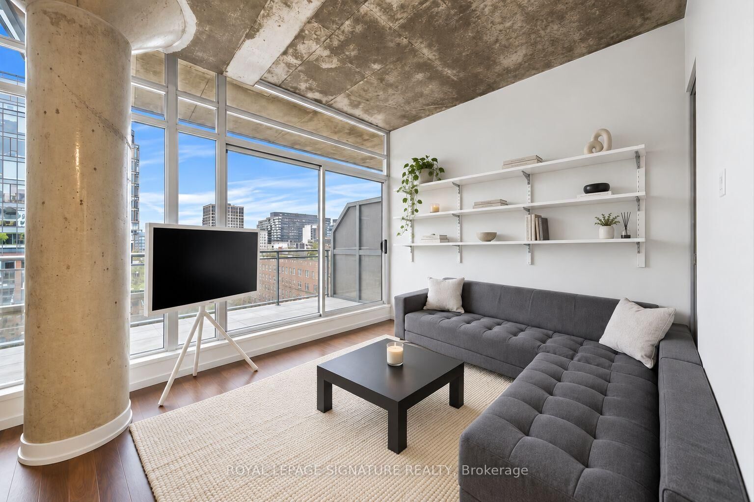 Property Photo:  66 Portland Street 807  ON M5V 2M8 