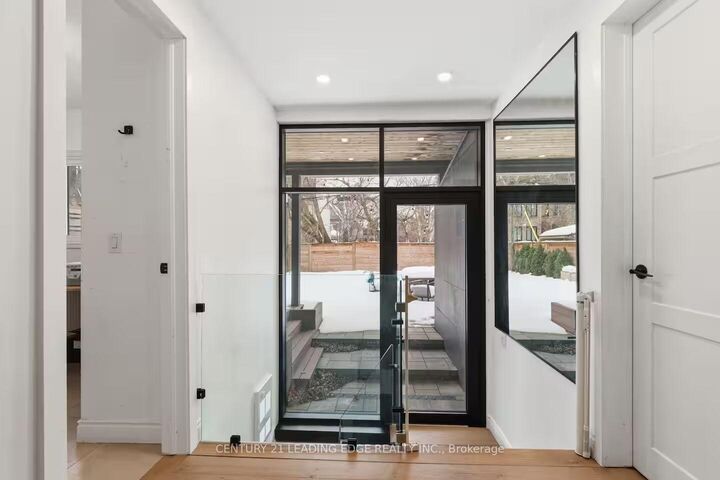 Property Photo:  66 West Avenue  ON M4M 2L8 