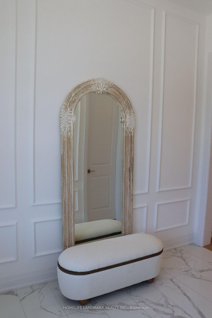 Property Photo:  30 Mapleton Street  ON L4E 1N1 